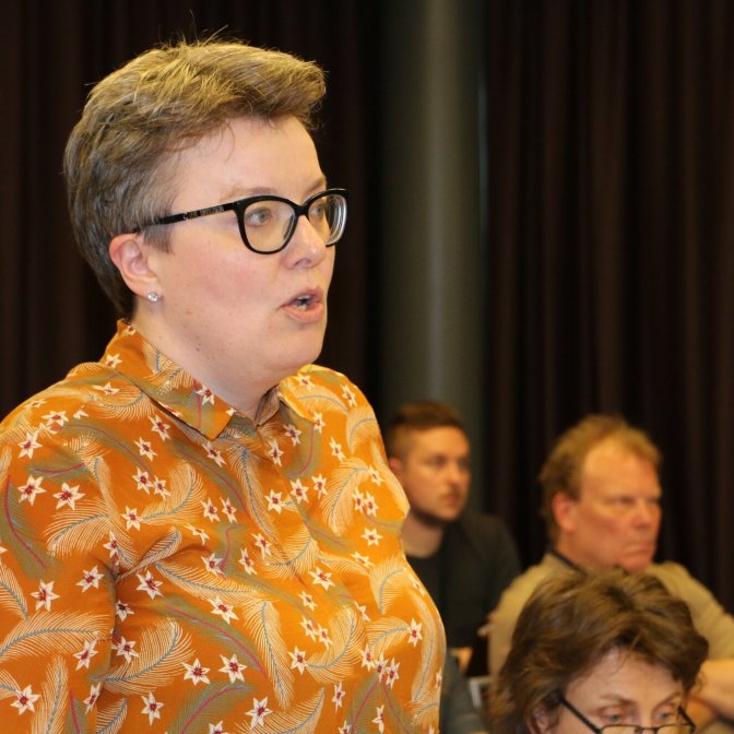 Brist på läromedel skapar huvudbry