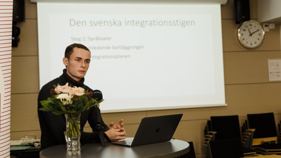 FSL presenterade rapporten om integration på svenska i Finland – titta i efterhand