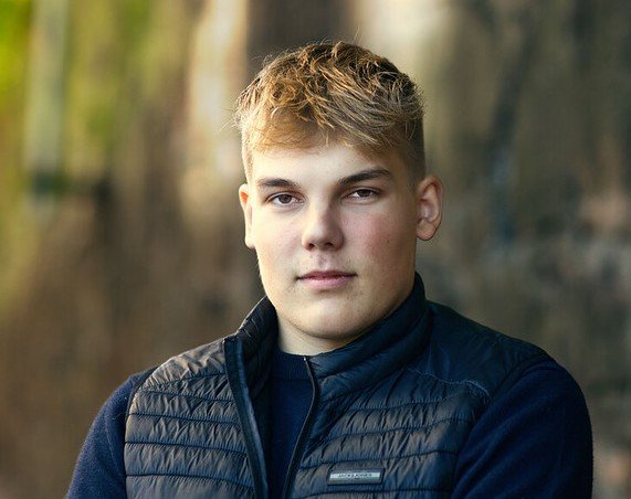 Unga ropar efter hjälp – FSS och FSL uppmanar välfärdsområdena att prioritera elevhälsan